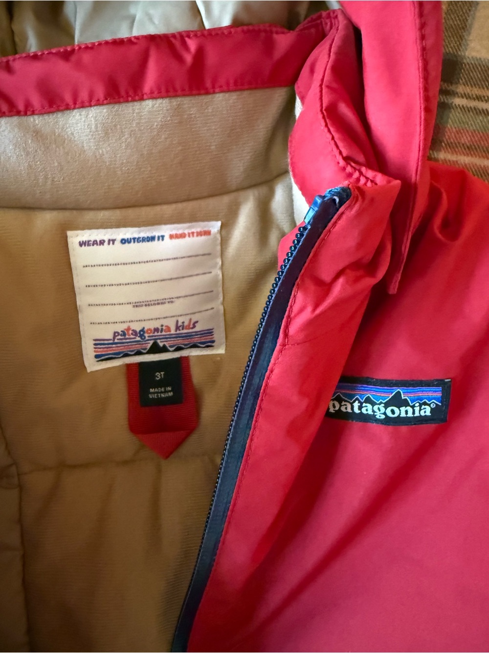 Patagonia Toddler Hooded Jacket - Bright Red with Navy Trim 3T - Picture 2 of 2